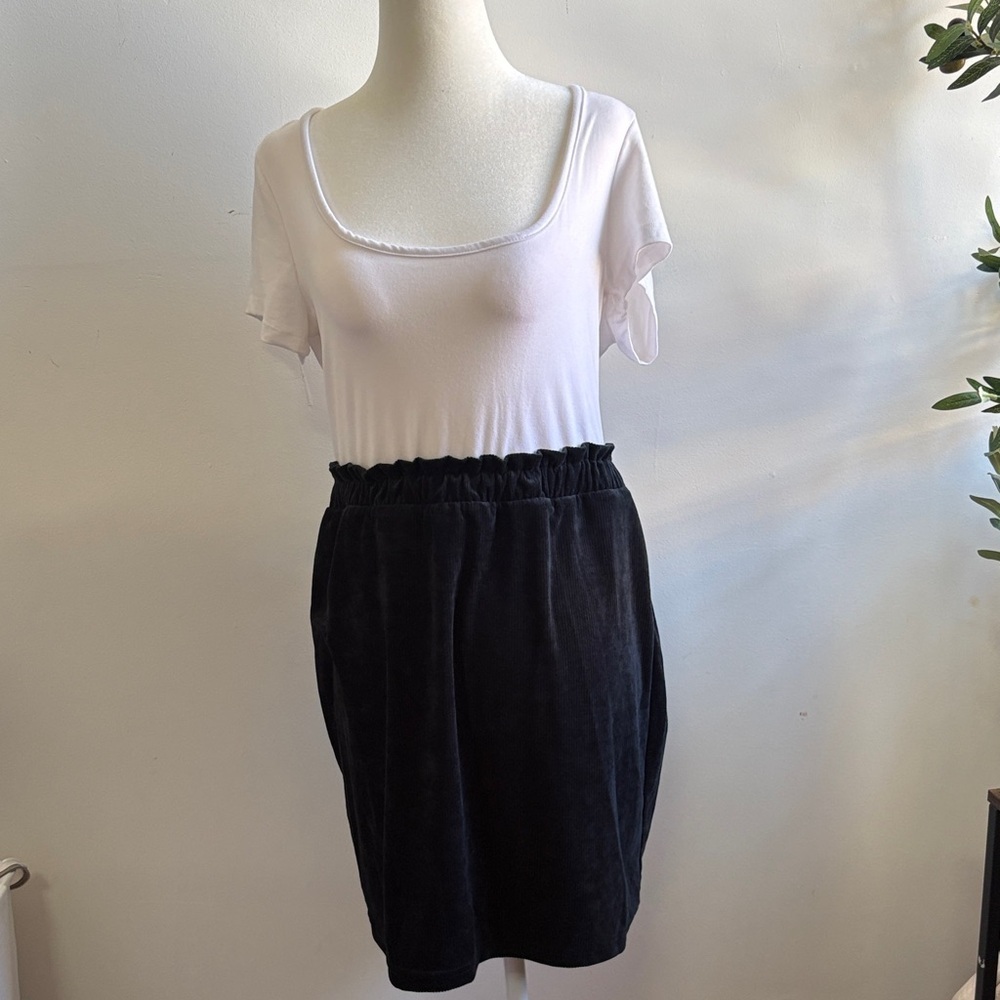 Chic Navy Blue and White Mini Dress
